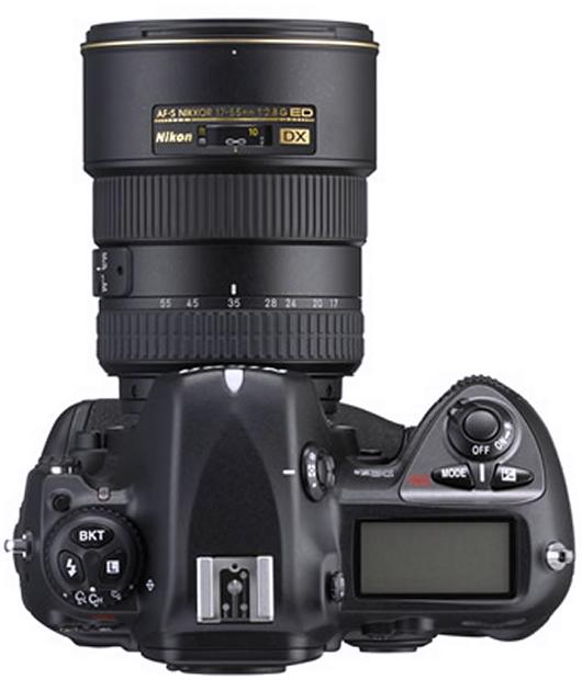 Foto: Digitale Spiegelreflexkamera Nikon D2X Ansicht von Oben