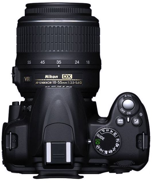 Foto: Digitale Spiegelreflex Kamera Nikon D-3000 Ansicht von Oben